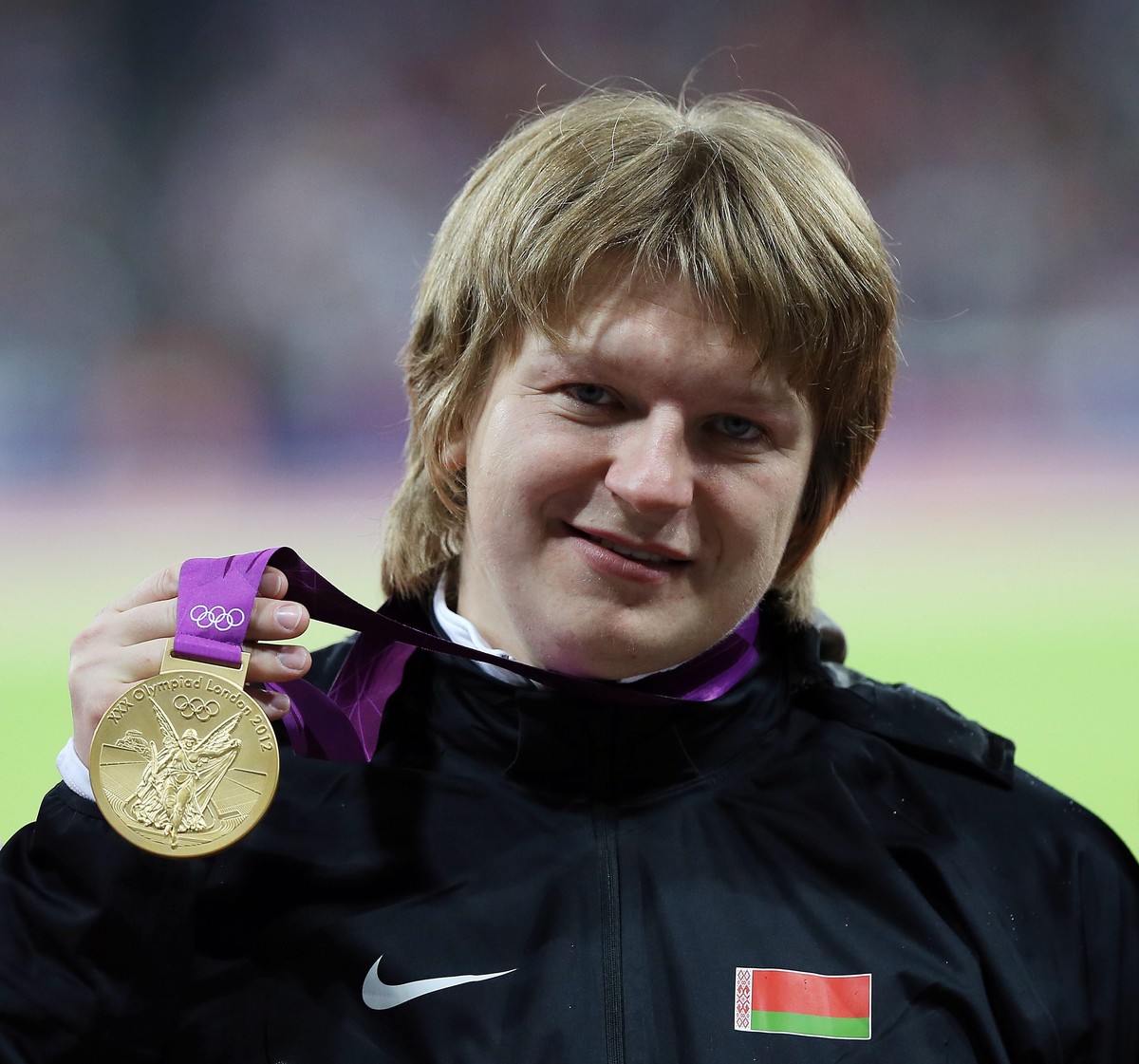Valerie Adams poczeka na medal, który odebrano białoruskiej zawodniczce