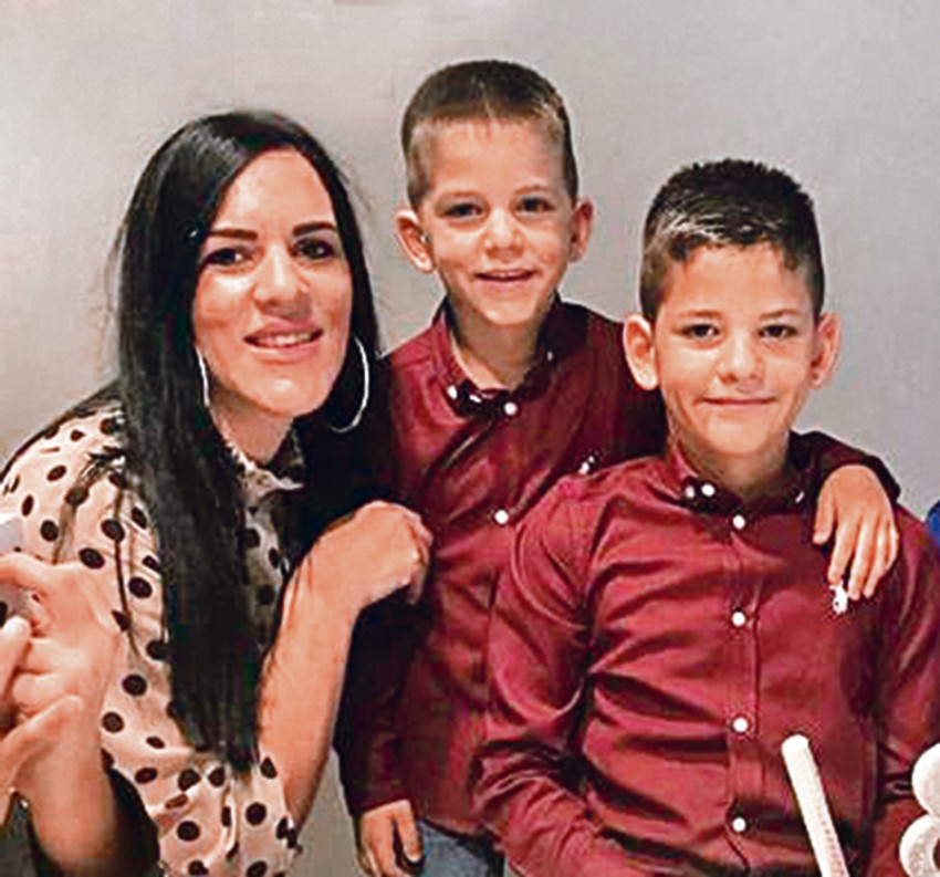 Nataša Pejović Martinović i Marko i Mašan Martinović