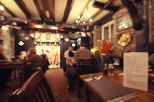 IGGP: 20 tys. z 76 tys. lokali gastronomicznych nadal nie dostało żadnej pomocy