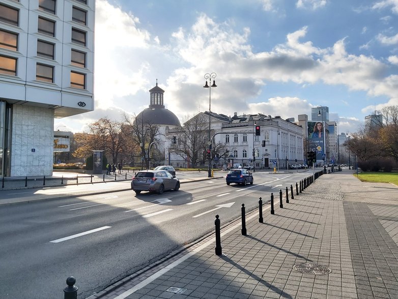 Hotel Sofitel Victoria w miejscu dawnego Pałacu