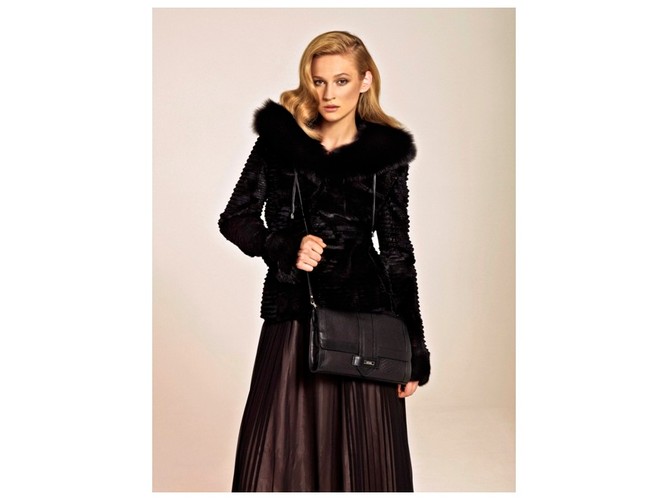 Ochnik - Aleksandra Kuligowska w kampanii Ochnik jesień/zima 2011/2012.