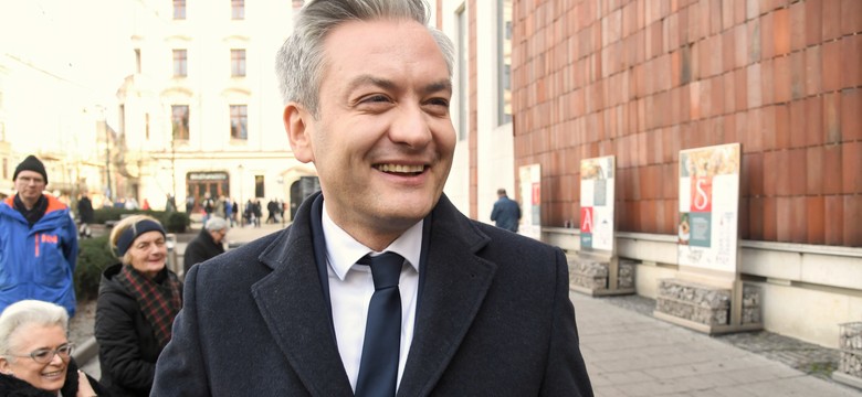 Biedroń jako Kwaśniewski 2.0: Trzeba odpartyjnić media publiczne i sądy [ROZMOWA]