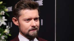 spin off popularnej serii powraca. ulubiony pisarz polaków ogłosił datę premiery