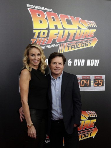 Michael J. Fox z żoną Tracy Pollan na 30-leciu legendarnej serii