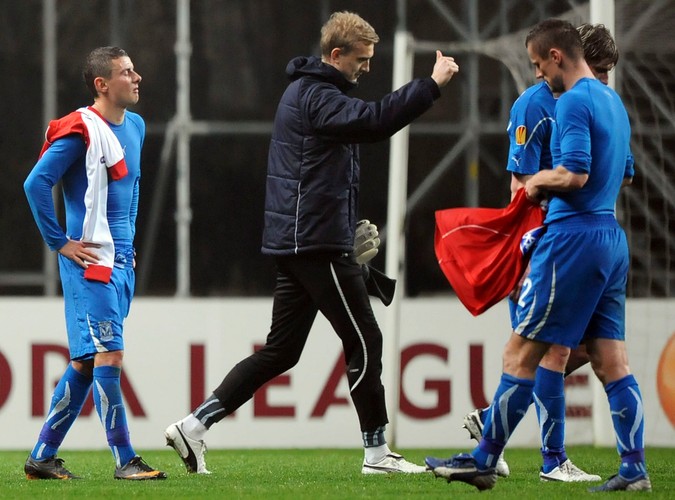 Przegrani piłkarze Lecha Poznań po meczu ze Sportingiem