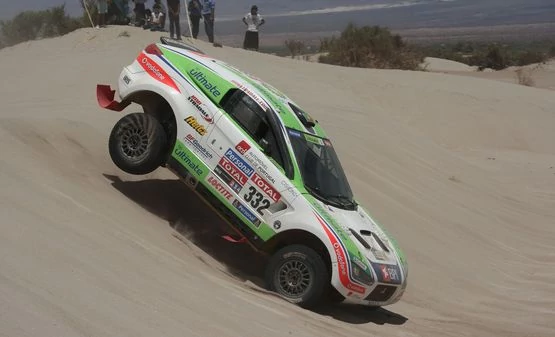 Rajd Dakar 2010: Przygoński atakuje, Hołowczyc awansuje (6. etap na żywo, wyniki, foto)