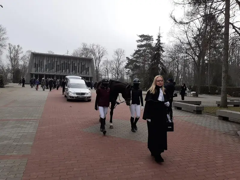 Jedna z uroczystości pogrzebowych prowadzonych przez Mistrzów Ceremonii