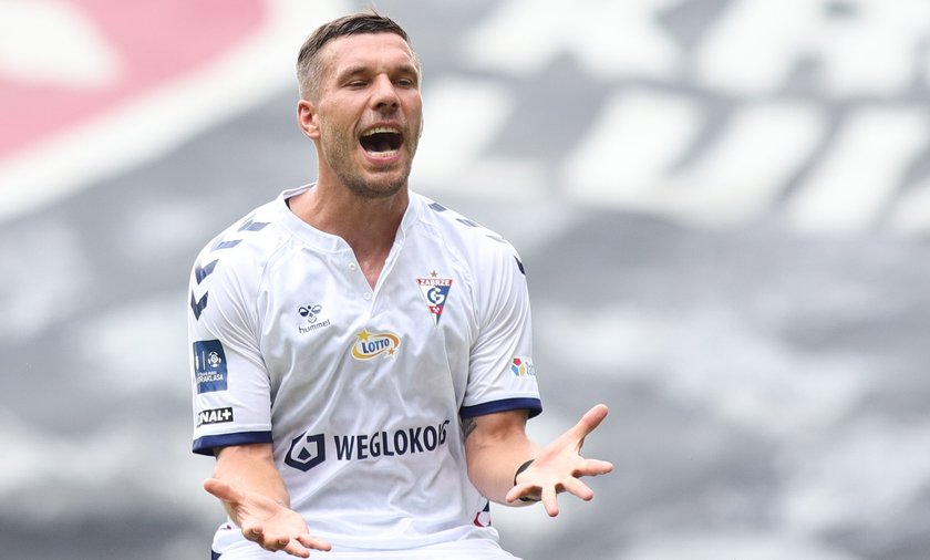 Ekstraklasa Kiedy Zagra Lukasz Podolski Debiut Lukasa Podolskiego W Meczu Gornik Zabrze Lech Poznan