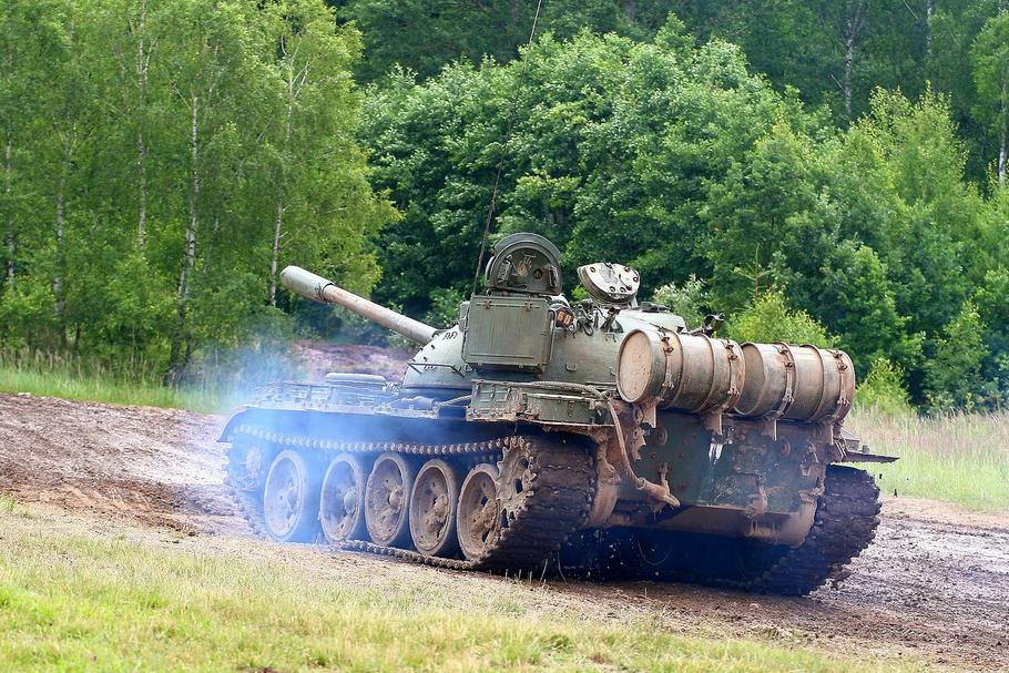 Produkcję czołgu T-54B skończono w latach 50. XX w.