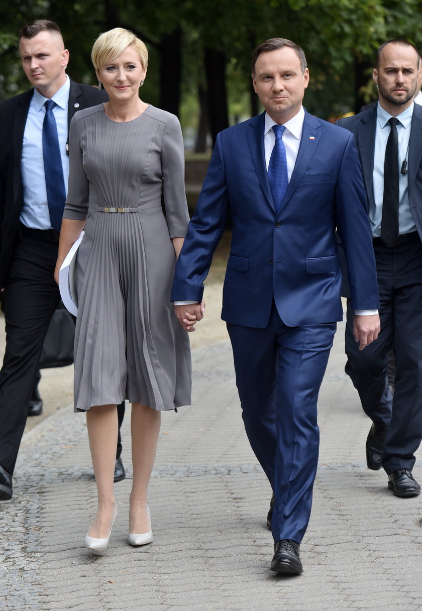 Para Prezydencka Andrzej i Agata Duda podczas inauguracji akcji Narodowe Czytanie