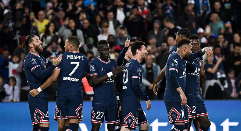 La joie des joueurs du PSG, champions de France pour la 10e fois