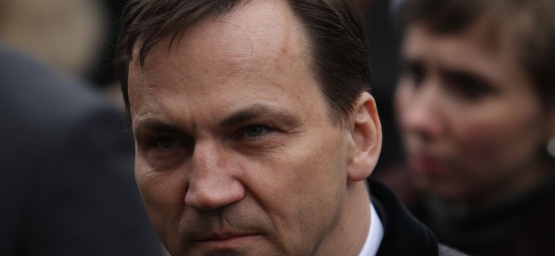 Sikorski: W Tucholi osoba wielodzietna, która nie pracuje, dostaje 12 tys. zł. Jest komentarz burmistrza