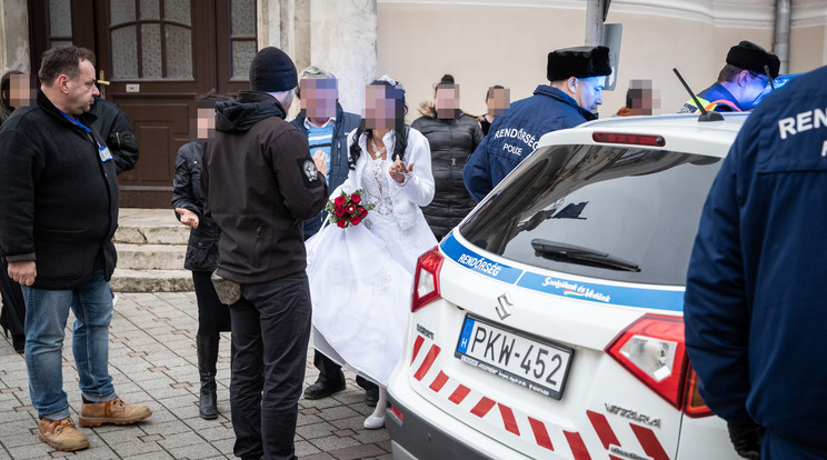 Bár az ara nem örült, tudta, ki veszi el, így nem lepték meg a rendőrök / Foto: police