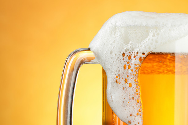 MF chce zmniejszyć akcyzę na przeterminowane piwo. Ułatwienia dla  segmentu HoReCa