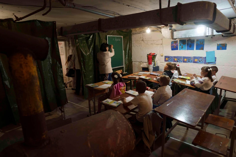Đaci u podzemnoj školi u ukrajinskom Sumiju