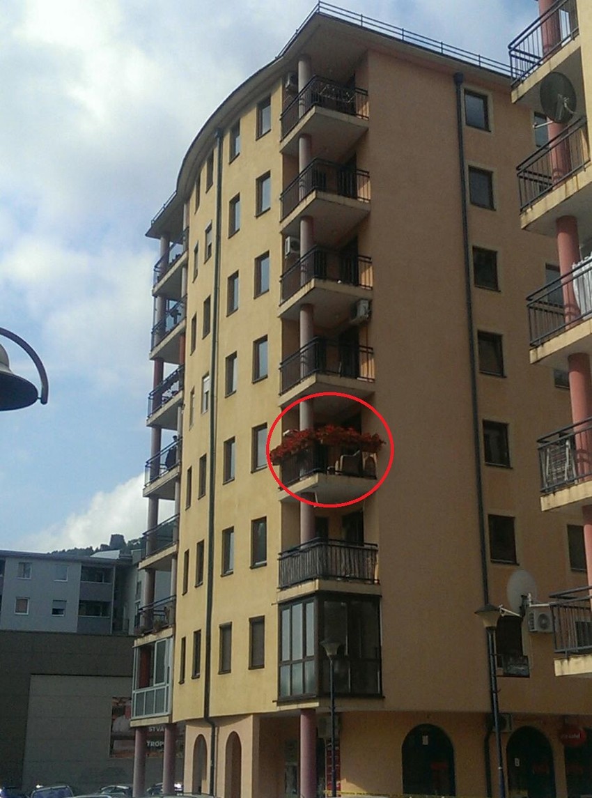 Balkon na kom je ubijen Đokić