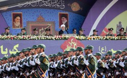 Wojna na Bliskim Wschodzie? Iran jej nie wyklucza, więcej sił USA, nerwowo na rynkach ropy