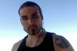 Syn Nicolasa Cage'a debiutuje metalowo [ZDJĘCIA]