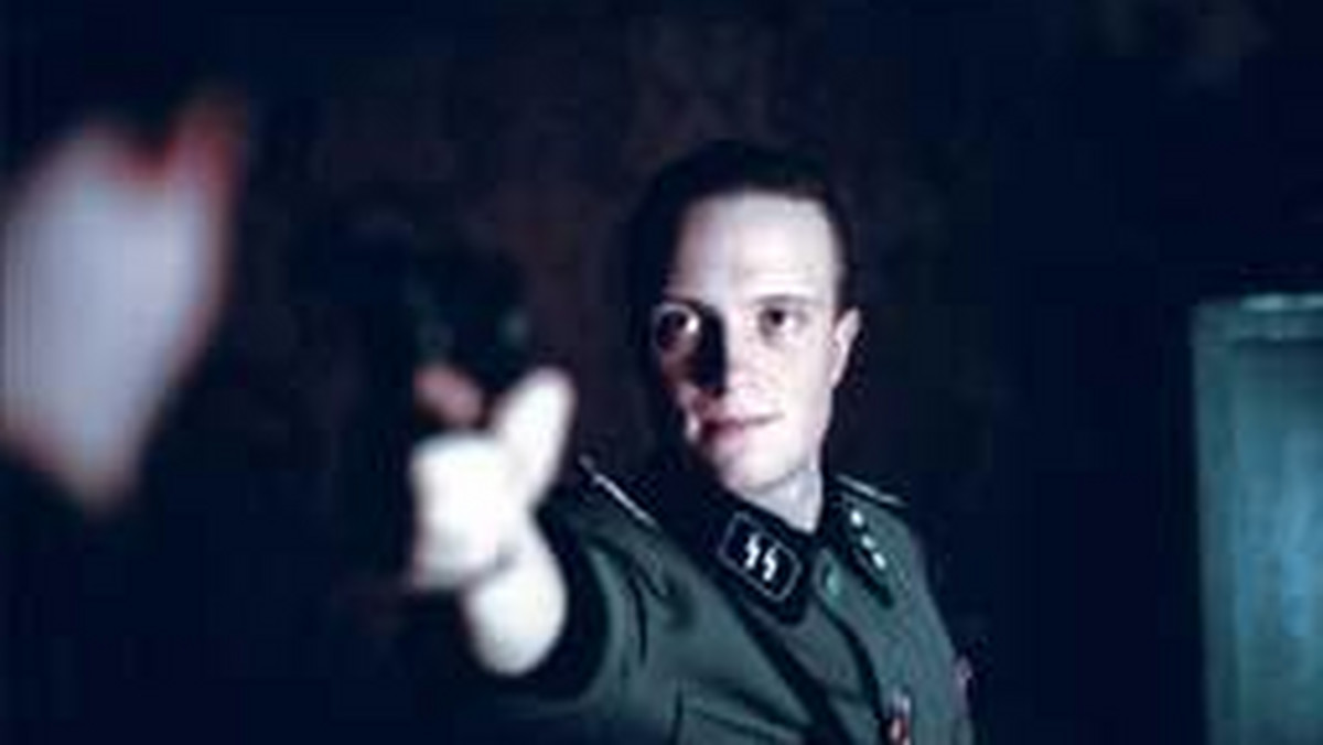 Niemiecki reżyser Volker Schloendorff przedstawił w piątek swój najnowszy film "Dziewiąty dzień", którego głównymi bohaterami są luksemburski ksiądz więziony w