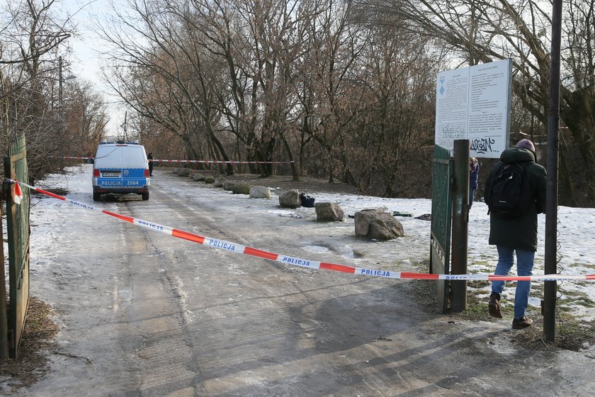 Obok cmentarza we Włochach znaleziono zwłoki