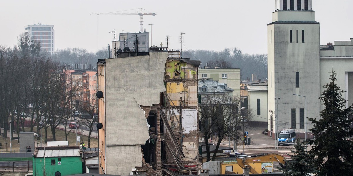 Miasto zabezpieczy kamienicę