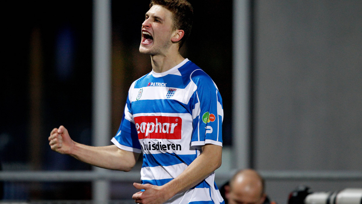 Po 1,5 roku Mateusz Klich żegna się z PEC Zwolle. Klub walczy o jego zatrzymanie, ale nie ma na to wielkich szans. Polski pomocnik prawdopodobnie wróci do miejsca, z którego trafił do Holandii, czyli Wolfsburga.