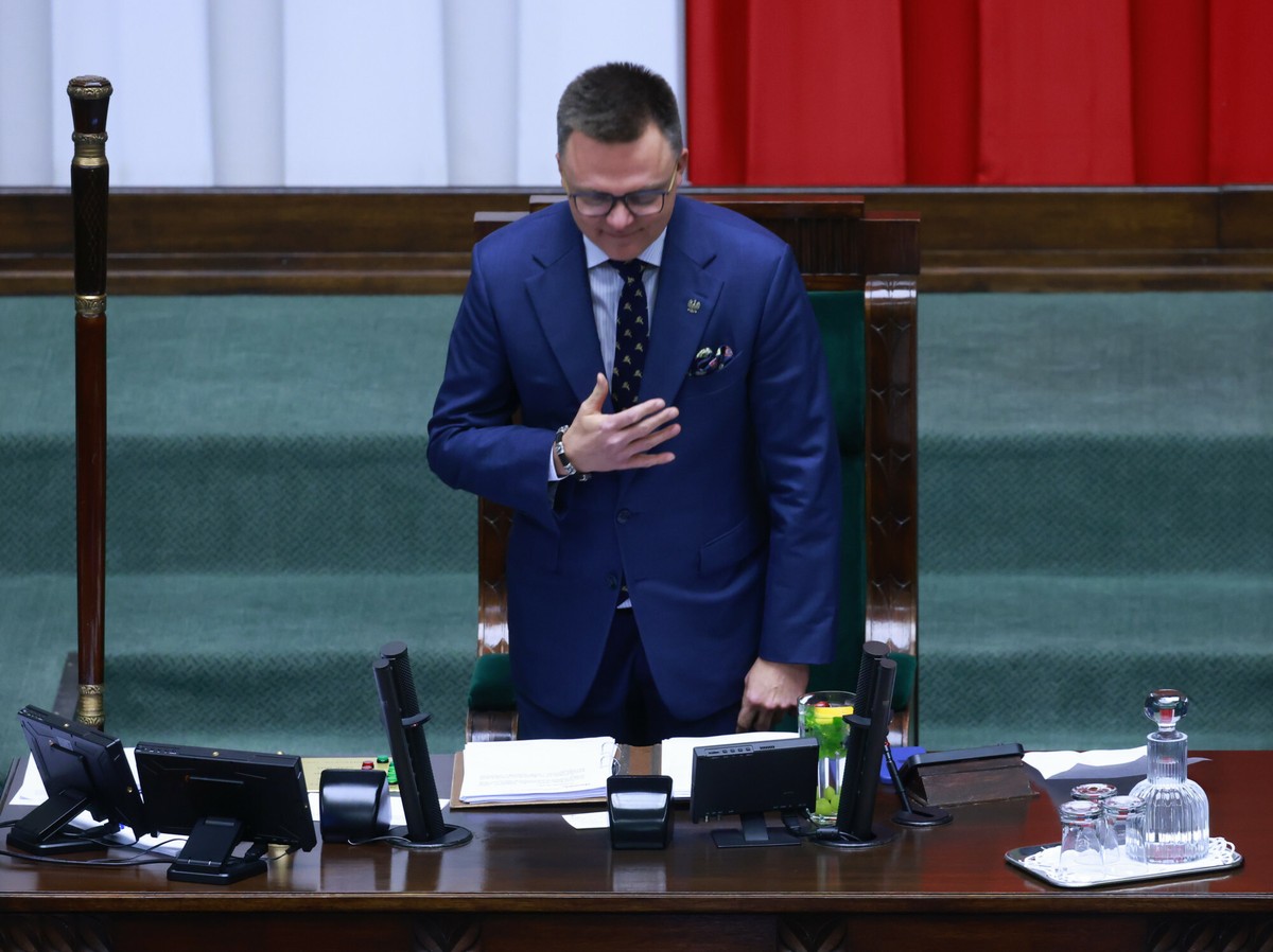 Szymon Hołownia żegna się z funkcją marszałka. Tak ocenili go Polacy [SONDAŻ]