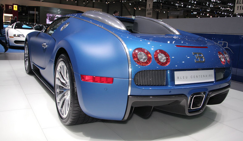 Genewa 2009: Bugatti Veyron Bleu Centenaire – stulecie w niebieskim