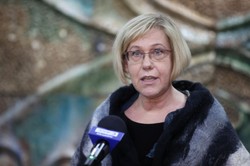 Nazwała szczepienia na Covid-19 niesprawdzonym eksperymentem. Teraz się tłumaczy