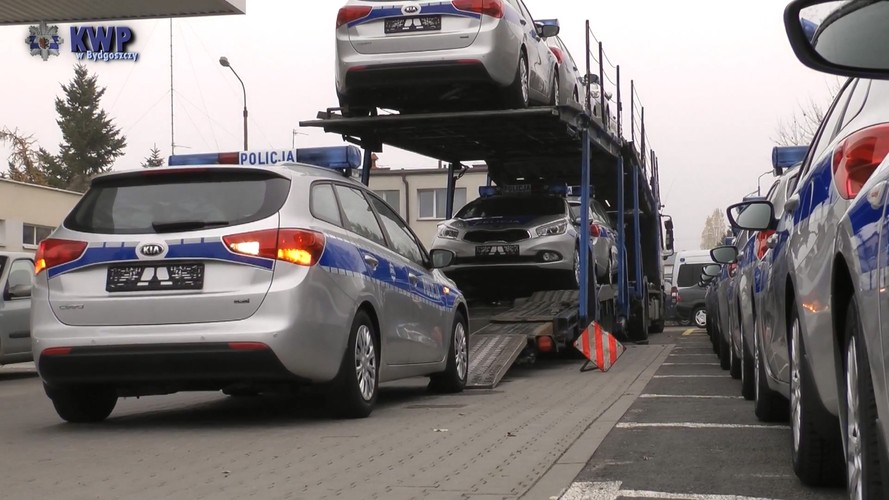 Nowa kia cee'd w barwach polskiej policji