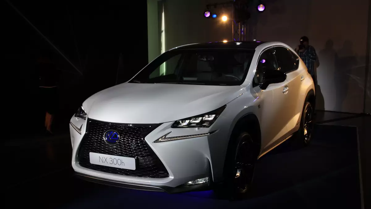 Lexus NX 300h