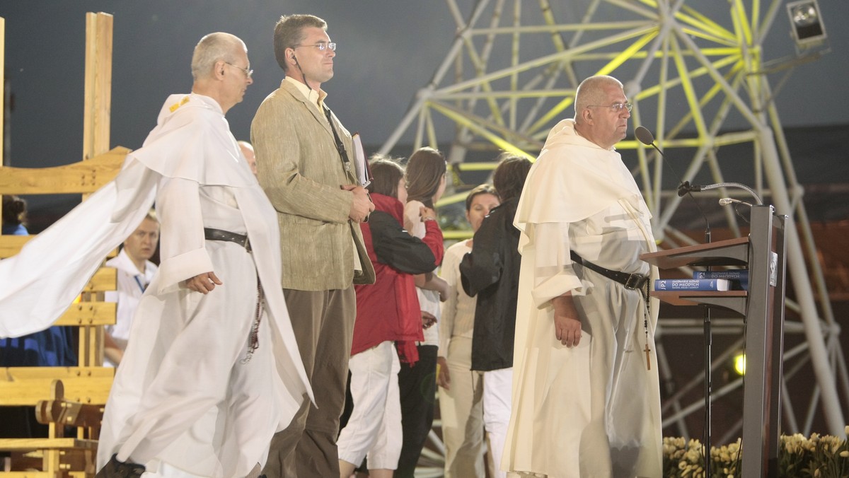 Stowarzyszenie Lednica 2000 apeluje o wpłacanie datków na zrealizowanie ostatniego marzenia o. Jana Góry - wręczenie Pisma Świętego każdemu uczestnikowi XX Spotkania Młodych Lednica 2000.