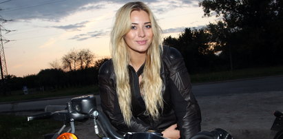 Ostra sesja miss Polonii na motocyklu
