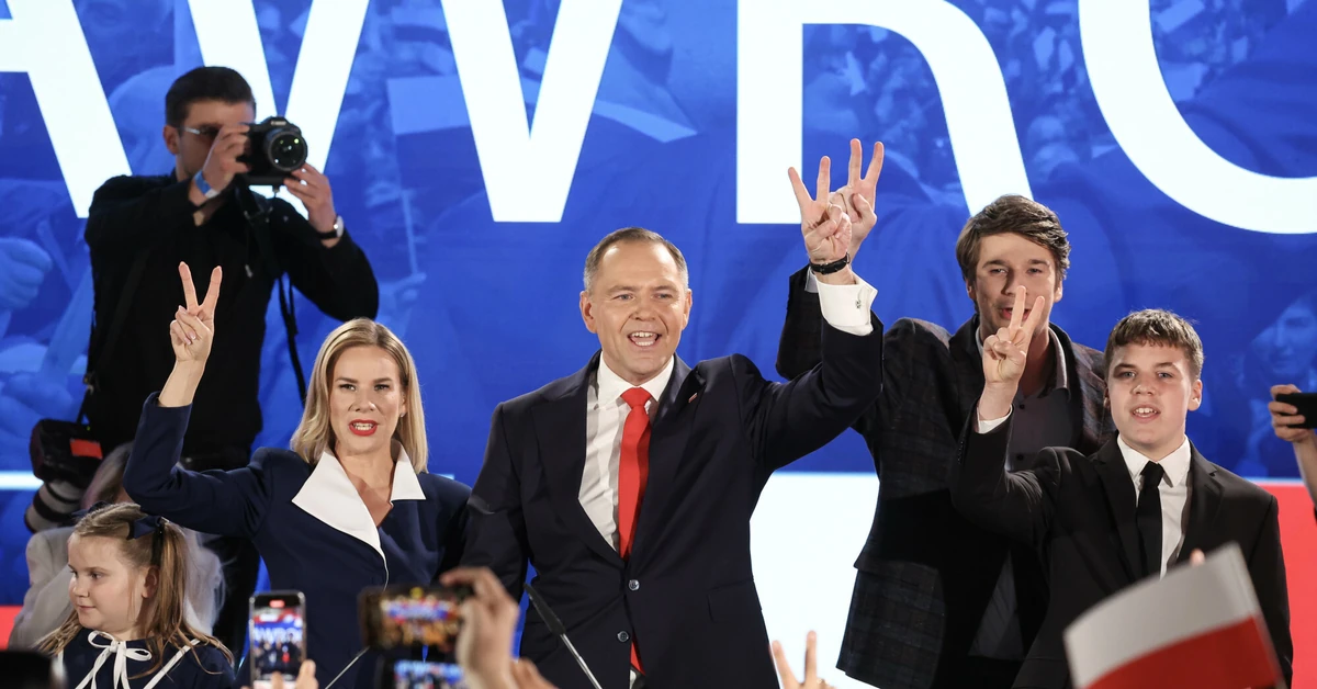 Итальянские правые поздравляют Кароля Навроцкого. СМИ пишут о «боксере-националисте»