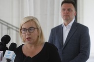 Paulina Henning-Kloska i Szymon Hołownia w czasie konferencji prasowej