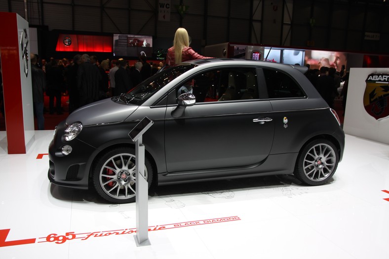 Abarth 695 Black Diamond (Genewa 2013)