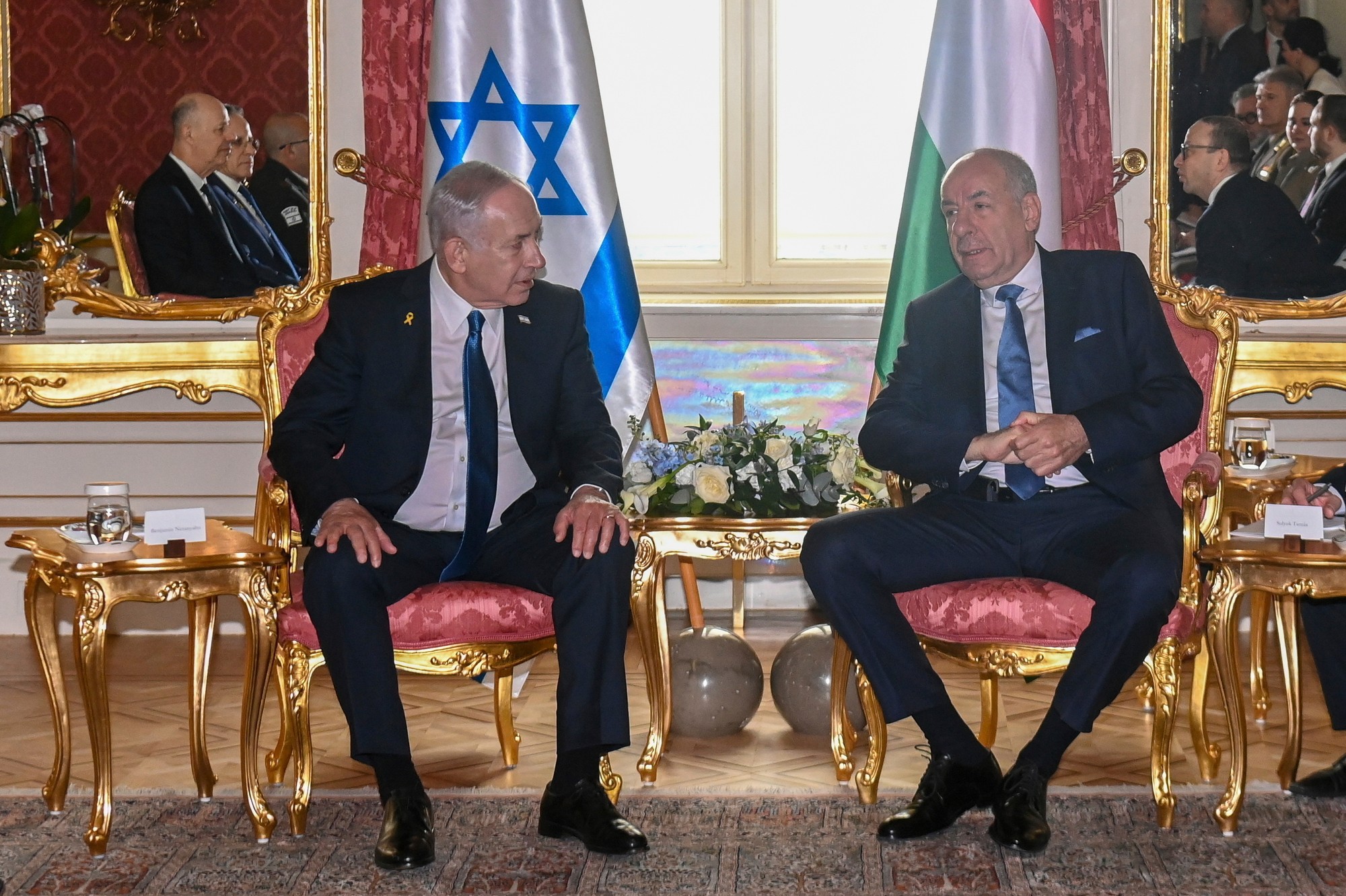 Maďarský prezident Tamás Sulyok a izraelský premiér Benjamin Netanjahu. 