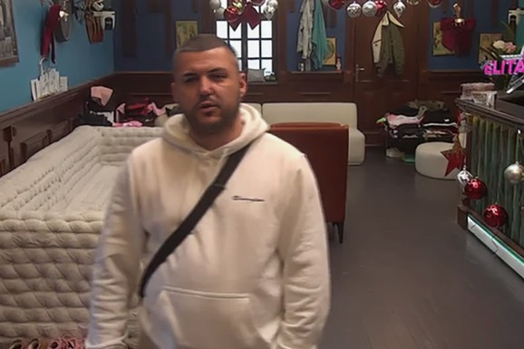 ASMIN PRECRTAO STANIJU ZA SVA VREMENA Tik pred njen ulazak u Elitu 9 doneo odluku