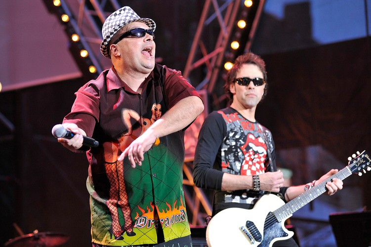 'Makumba' – Big Cyc