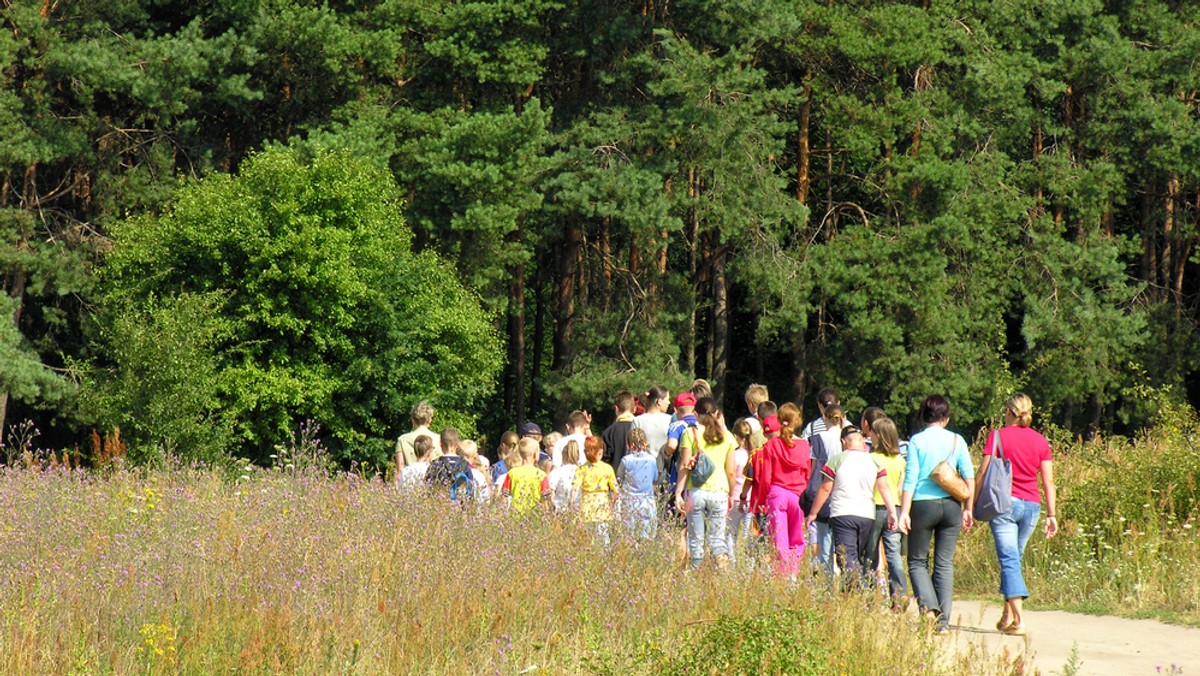 Grupa dzieci, które pokonały chorobę nowotworową i ich rodzeństwo od niedzieli będą wypoczywać w górach. Wyjazd, który zorganizowała białostocka Fundacja "Pomóż Im", ma dać im nie tylko relaks, ale też np. wzmocnić poczucie własnej wartości.