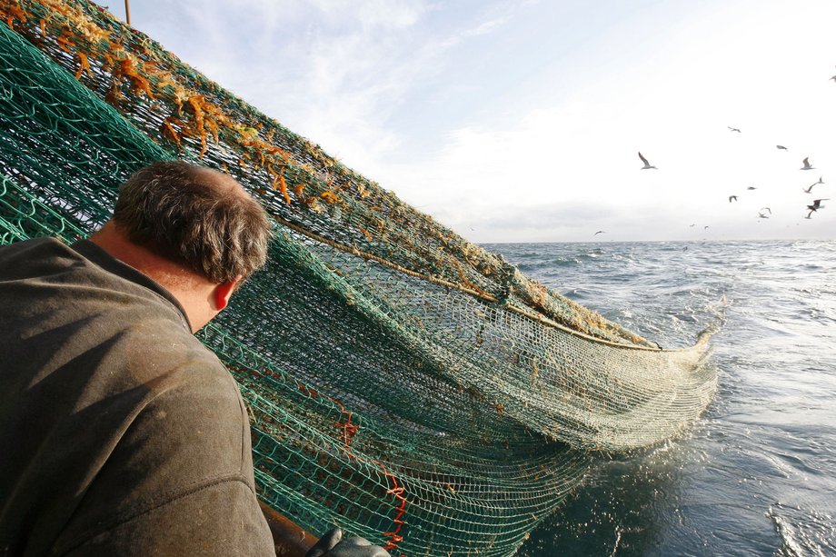 Podwodne kable są układane w sposób, który chroni je przed sieciami trawlerów.