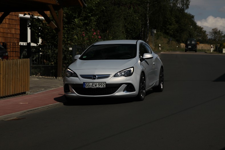 Opel Astra OPC (pierwsza jazda)