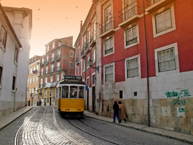 W Lizbonie oprowadzają po mieście biegiem