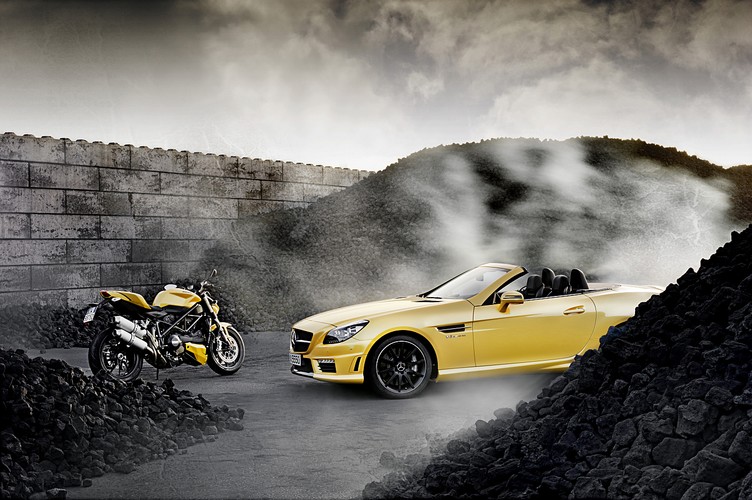 Mercedes SLK 55 AMG i Ducati Streetfighter 848