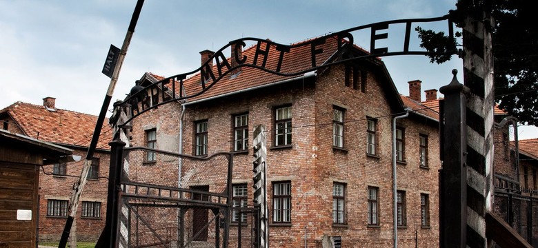 Rosjanie odpowiadają Schetynie: To żydowski oficer otworzył bramy Auschwitz