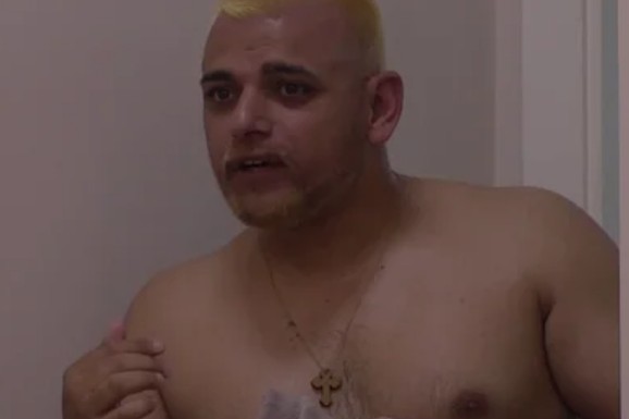 HTEO VELIKU PROMENU, A ZAVRŠIO SA OVIM NA GLAVI! Totalni debakl Bore Santane: Uroš mu spalio kosu, učesnici Elite u neverici gledaju ŠOK PRIZOR (VIDEO)