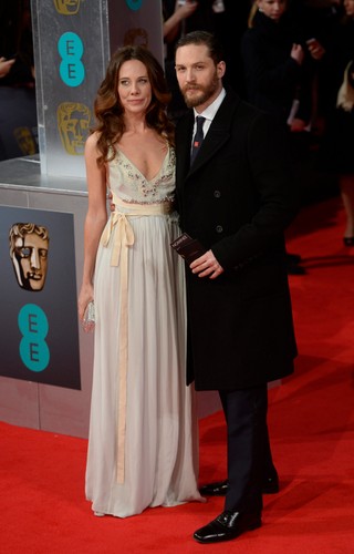 Tom Hardy i Kelly Marcel na gali BAFTA 2014
