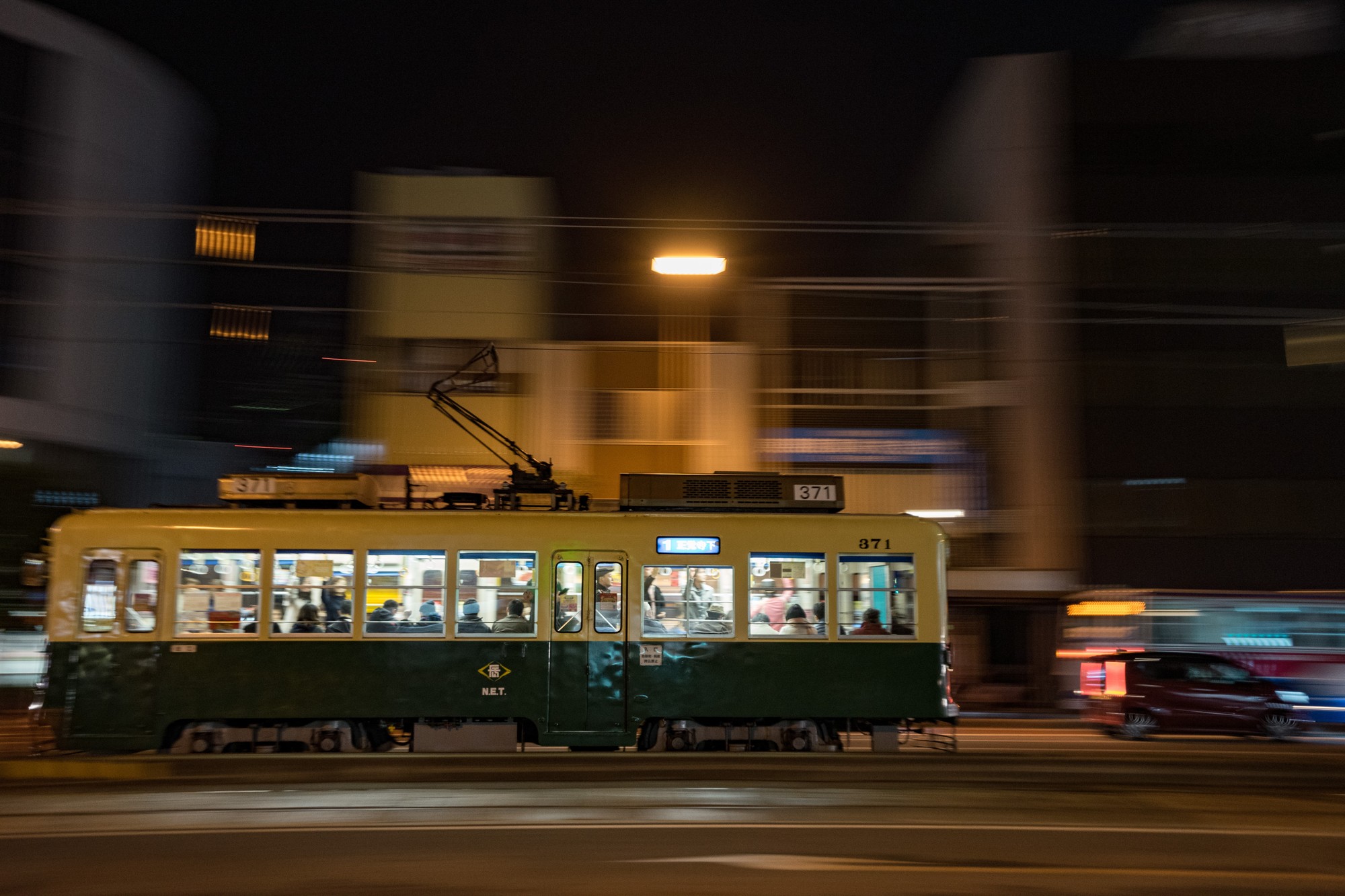 Do ukradnutej električky nastupovali nič netušiaci pasažieri.