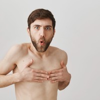 Most megtudhatja, miért van a férfiaknak mellbimbója