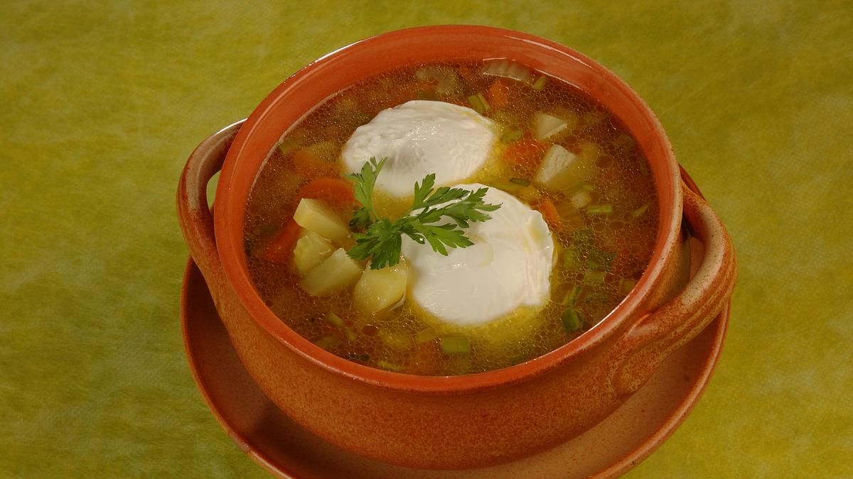 Krumplileves bevert tojással recept (vega)